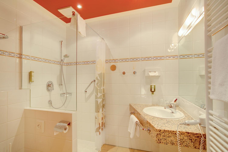 Bathroom, Elisabeth Hotel garni, Lippe