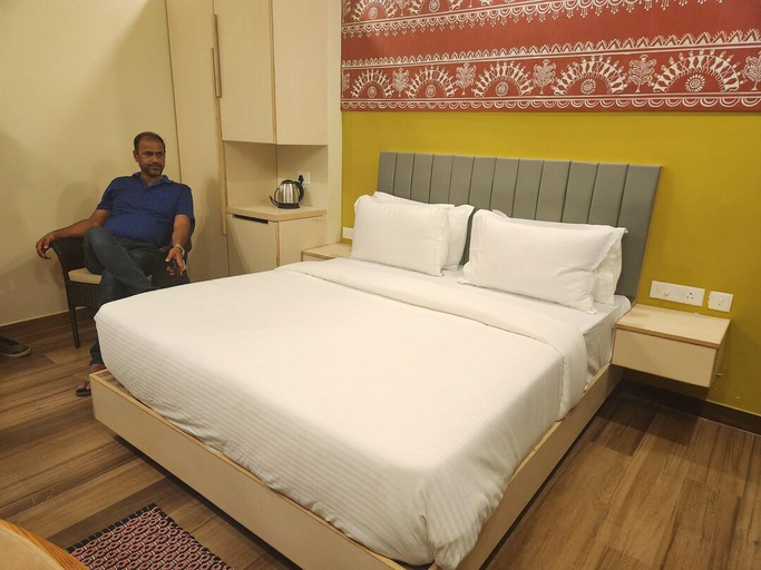 Bedroom 2, Shamuka Hotel, Puri