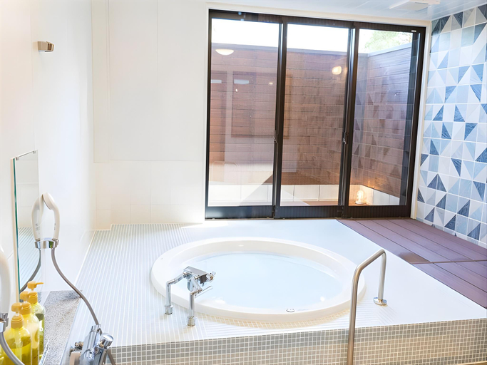 Bathroom 4, Takatakiko Glamping Resort, Ichihara