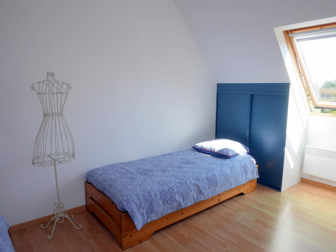 Others 4, Holiday Home in Plouneour near Sandy Beach, Finistère