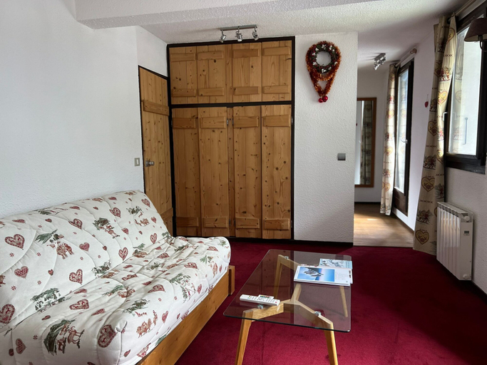 Room 3, Apartment L Aiguille in Front of Gondolas, Haute-Savoie