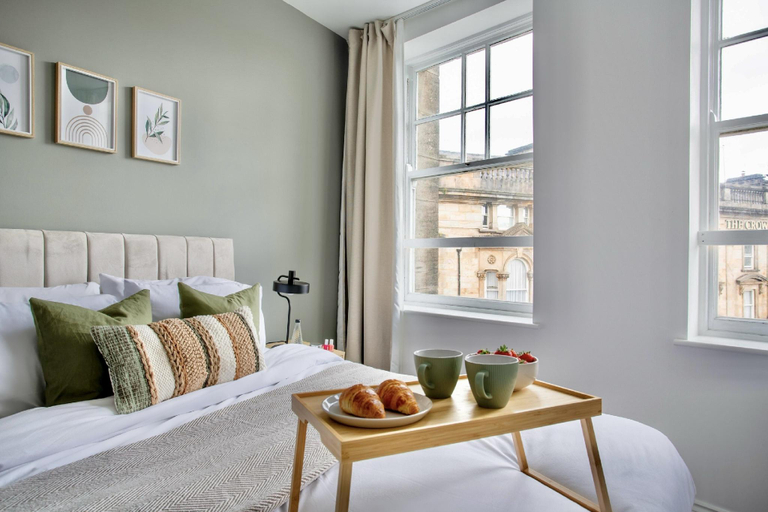 Bedroom 2, The Yorkshire Crown - Wake Up Apartments, North Yorkshire
