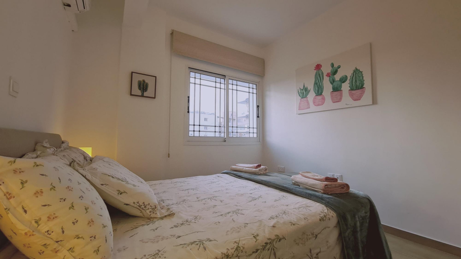 Room 5, 83 Lim3 - Stay Sunlit Apartment