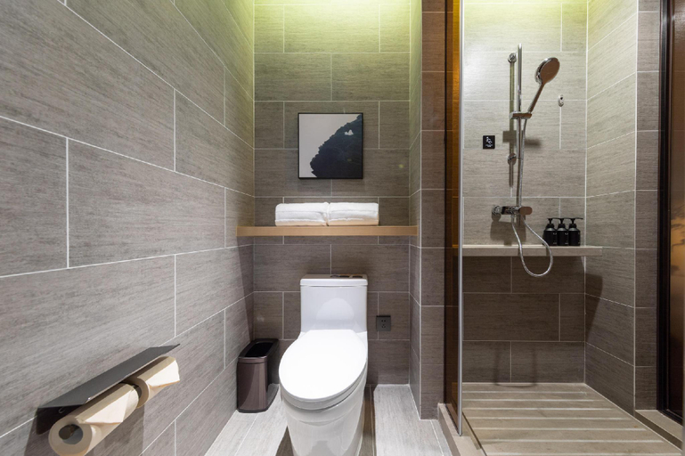 Bathroom 3, Atour Hotel Shanghai Wujiaochang Daxue Road, Shanghai
