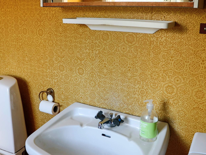 Bathroom 3, Welcoming cottage near the sea-By Traum, Laholm