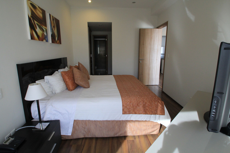 Room 5, Plaza Suites México City 2404, Mexico City