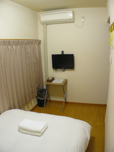 Bedroom 4, Hotel Meigetsu, Arakawa