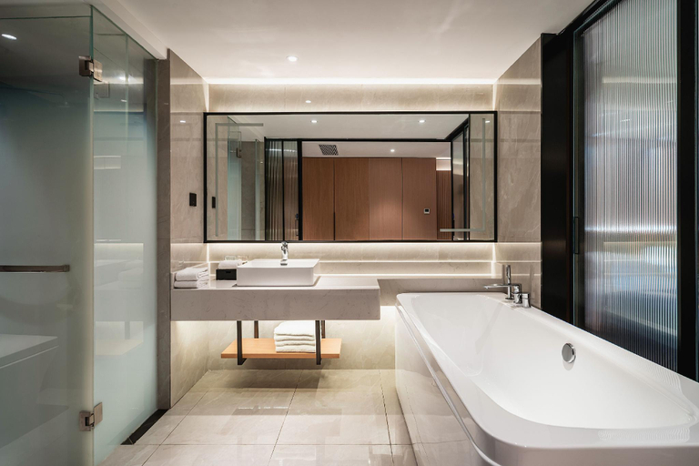 Bathroom 3, Ningbo Huagang Bund Hotel, Ningbo