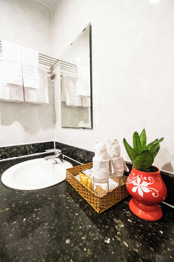 Bathroom 4, Tay Bac Hotel, Da Nang