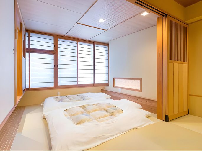 Bedroom 3, Arima Royal Hotel, Nishinomiya