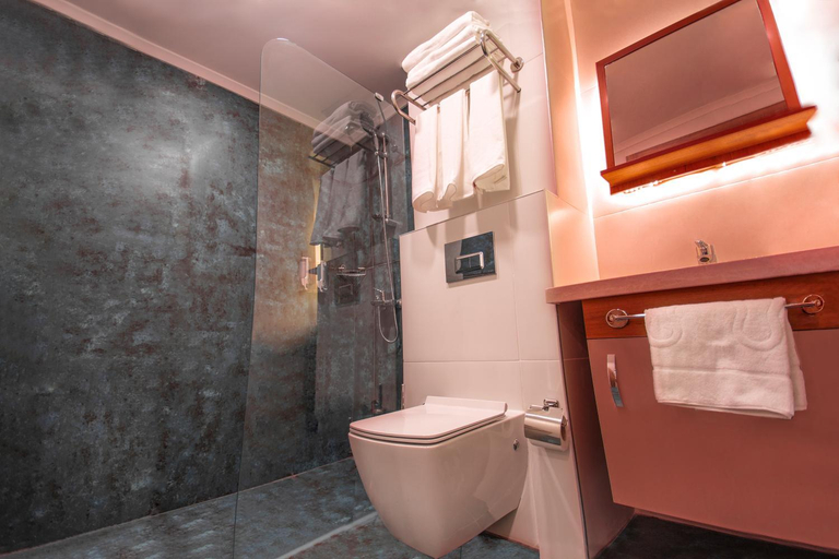 Bathroom 4, Hotel Kale 17, Merkez