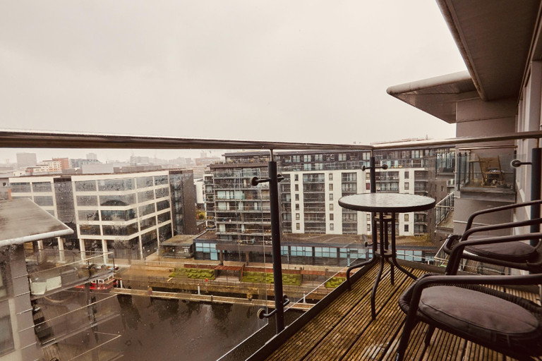 Others 5, PRIMEDOORSTEP Deluxe City Apt, River Canal View& Free Parking!, Leeds