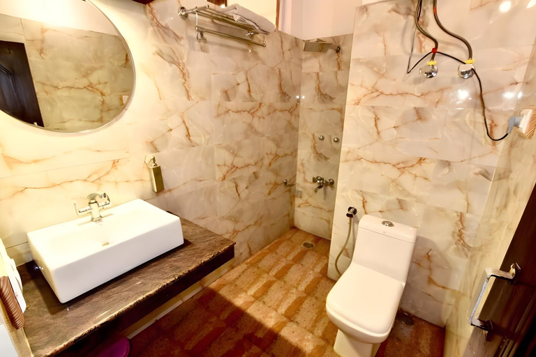 Bathroom, Hotel Devlok By DLS Hotels , Kullu