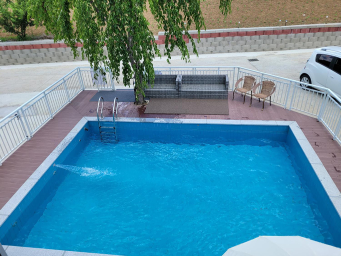 Others 4, Sancheong Duh Joeunnal Pension, Sancheong