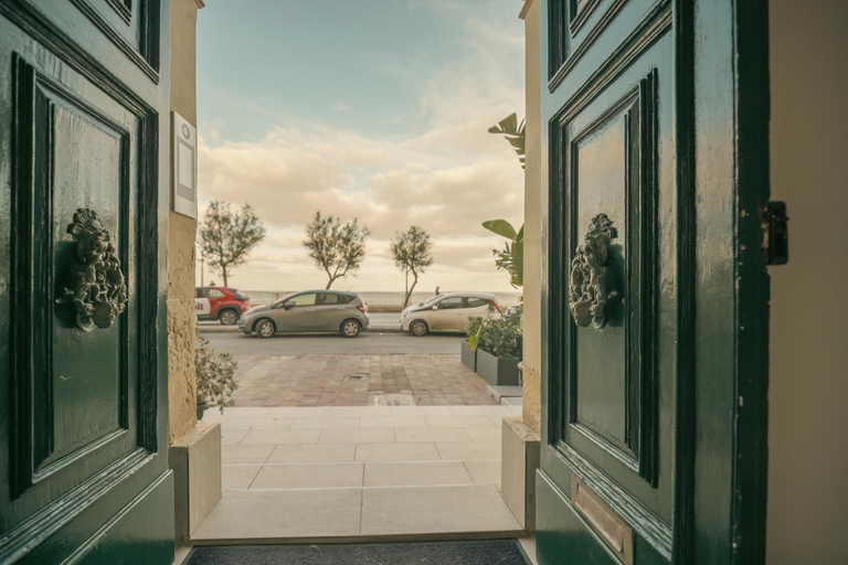 Others 5, Sliema Central O'Clock Malta