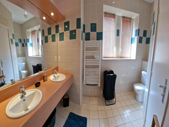 Others 4, Flat in Primel with Sea View Beaches Nearby, Finistère