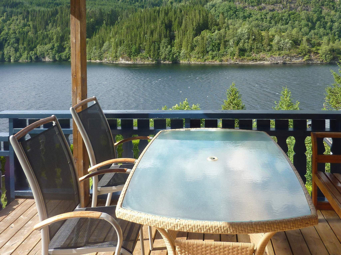 Sport & Beauty 2, person holiday home in Bygstad, Gaular