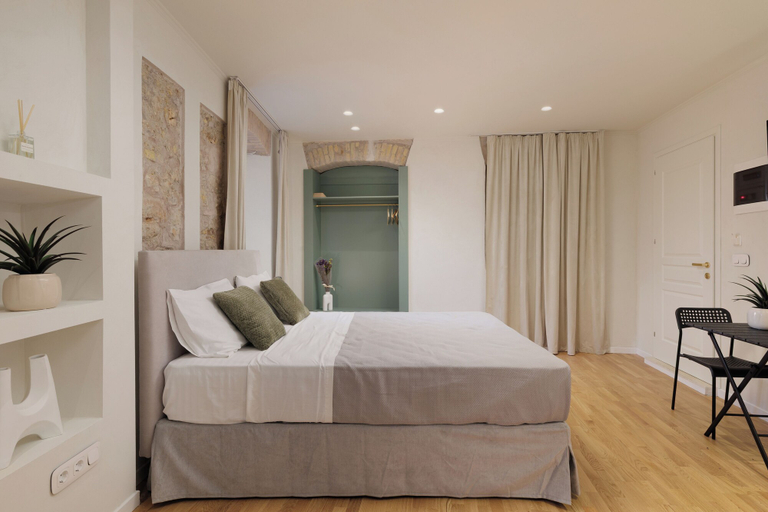 Bedroom 3, Dousmani Old Town Studio, Ionian Islands