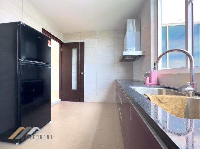 Others 5, Serene Heights by Evernent, Miri