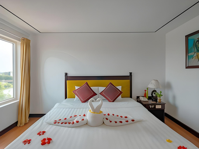 Bedroom 4, Vina Spa Hotel, Huế