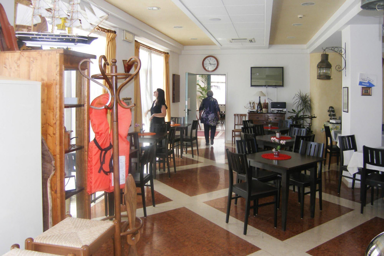 Food & Drinks 3, Apartment in Garda near Shopping, Verona