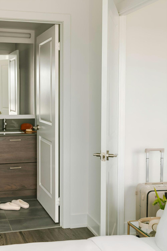 Bathroom 3, Nester Finn West Queen West, Toronto