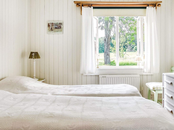 Bedroom 2, person holiday home in FLEN-By Traum, Flen