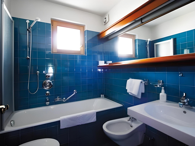 Bathroom 3, Hotel Schoenblick, Bolzano