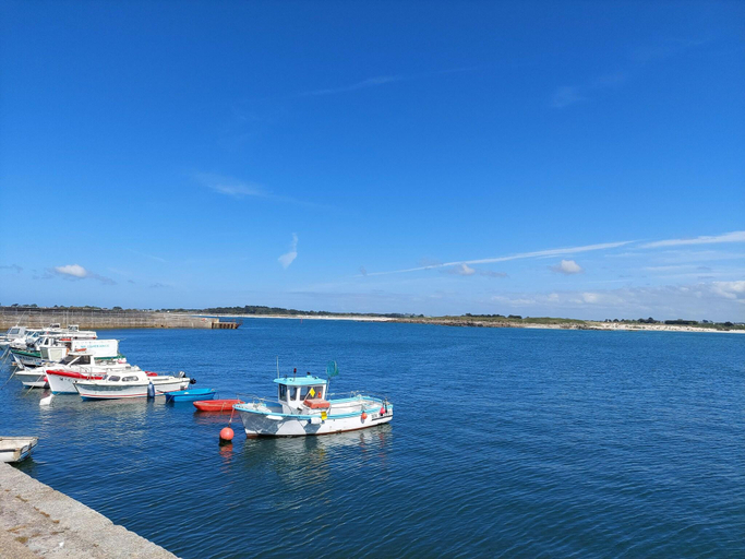 Others 2, Holiday Home in Brittany with Sea Views, Finistère