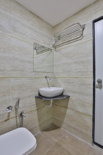 Bathroom 3, Hotel Vimal Inn, Ahmadabad