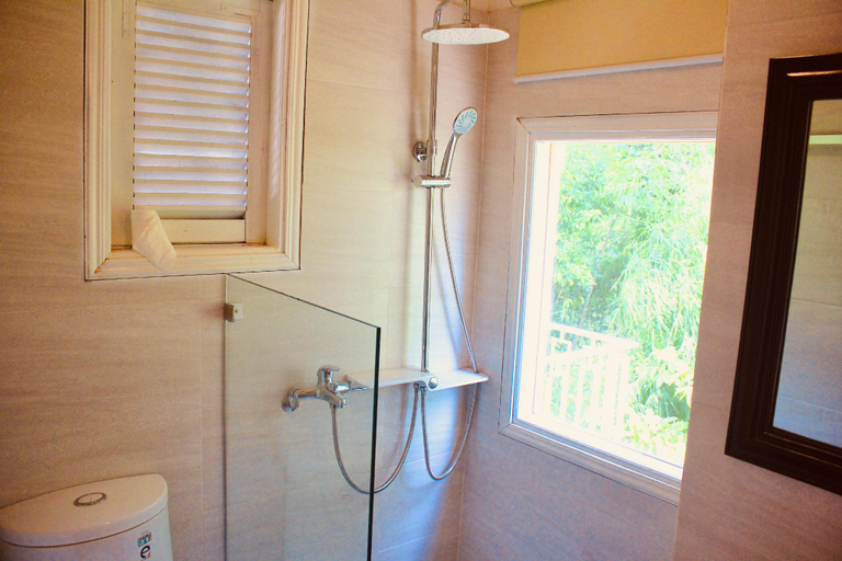 Bathroom 5, Nomad Hill Hue - Chau Chu, Huế