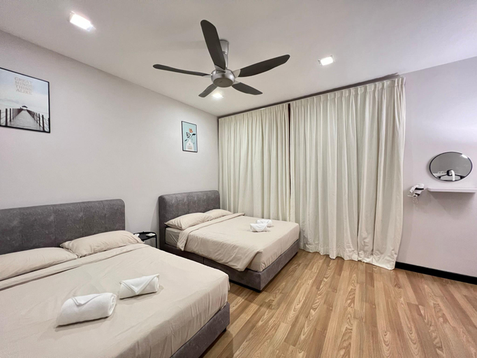 Bedroom 2, TcVila2 5BR 17PAX NearTC DinosaurLand, PoolTable, Kuantan
