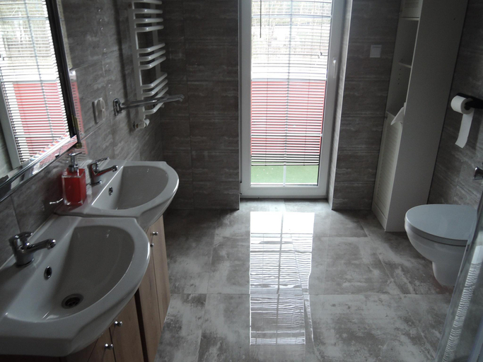Bathroom 3, Holiday Home in Nowe Warpno near Harbor, Police