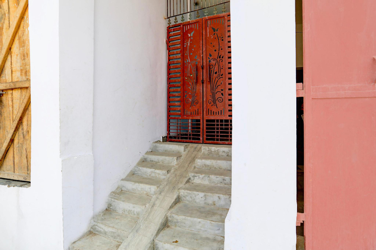 Others 2, Super Hotel O BGPG House, Varanasi