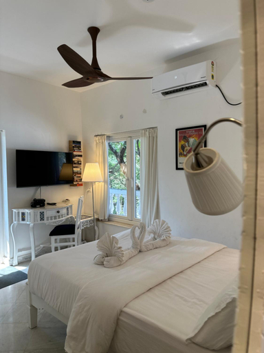 Bedroom 2, Hotel Oceanic, South Goa