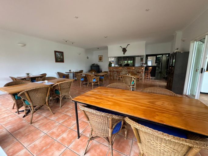 Food & Drinks 3, Mareeba Motor Inn, Mareeba