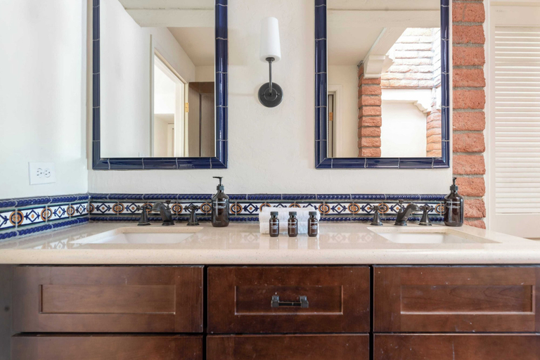 Bathroom 4, Charming 5bdr Hacienda w/ Pool, Fire Pit, Billiards La Casona by Avantstay, Maricopa