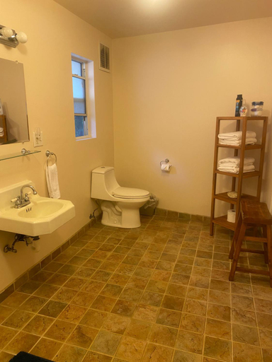 2, Seven Circles Lodge&Retreat, Tulare