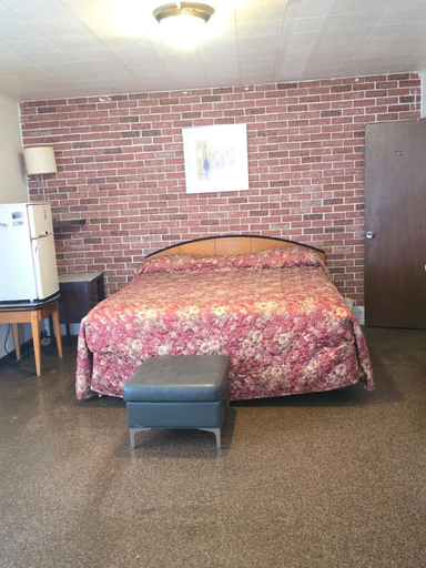 Bedroom 3, Stardust inn, Butler