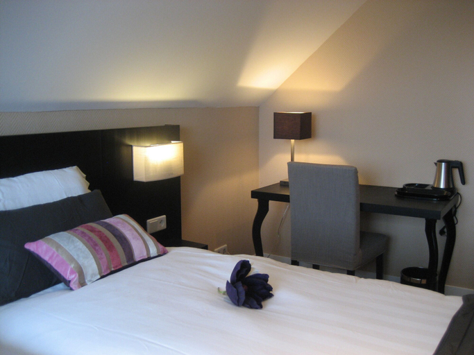 Bedroom 3, Bed & Breakfast Rheiderland, Leer