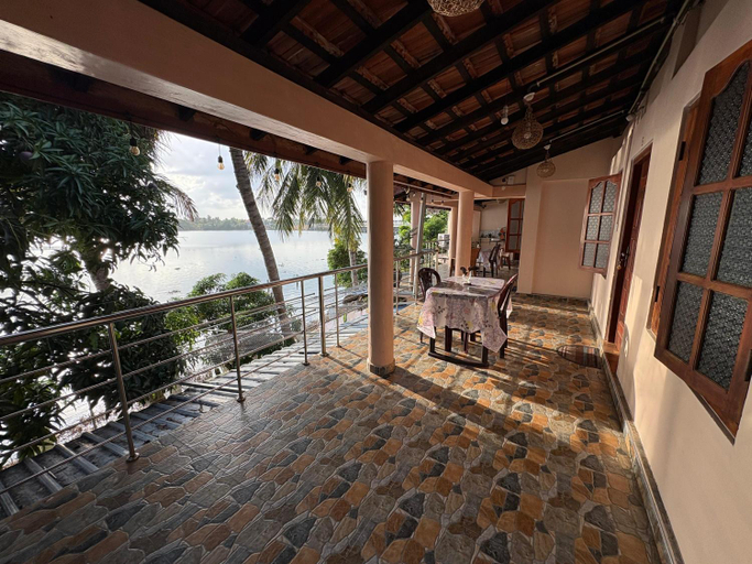 Others 5, Lagoon Breeze Resort, Manmunai North