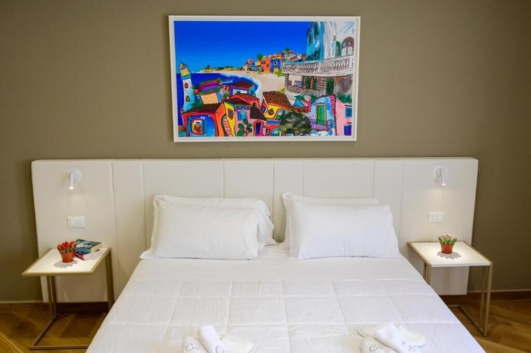 Room 3, Maqueda Room & Suite, Palermo