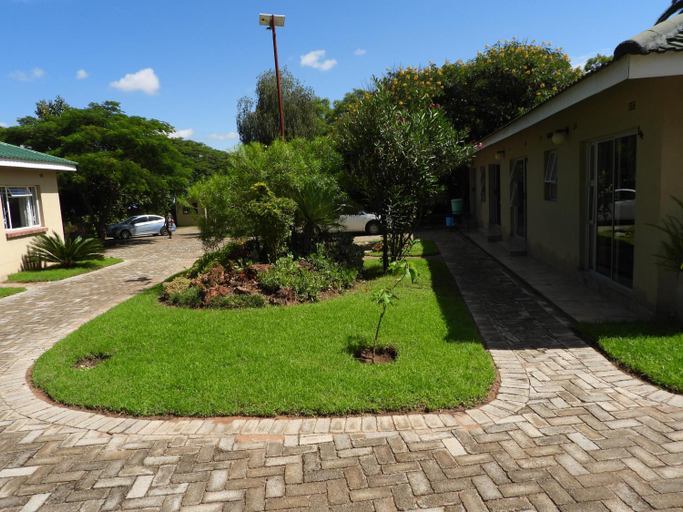 Facilities 2, 2 bedroomed apartment with en-suite and kitchenette - 2065, Harare