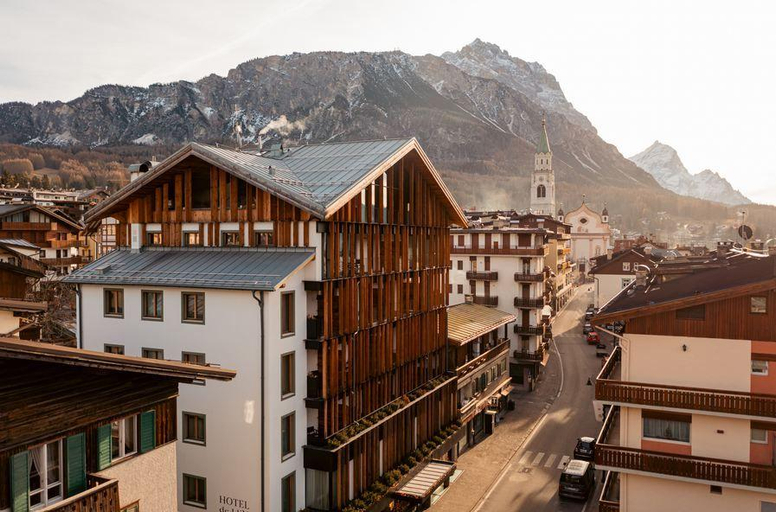 Exterior & Views 2, HOTEL de LEN, Belluno