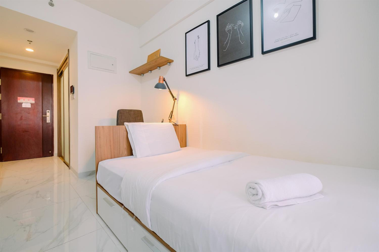 Bedroom 2, Good and Homey Studio at Sky House BSD By Travelio, South Tangerang