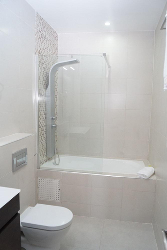 Bathroom 3, HOTEL COLONIA, Dakar