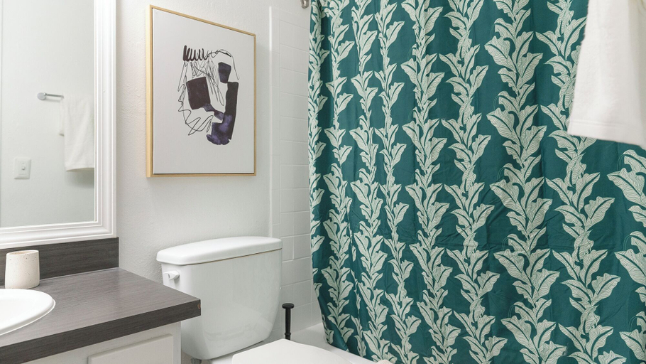 Bathroom 5, Landing Jacksonville, Duval