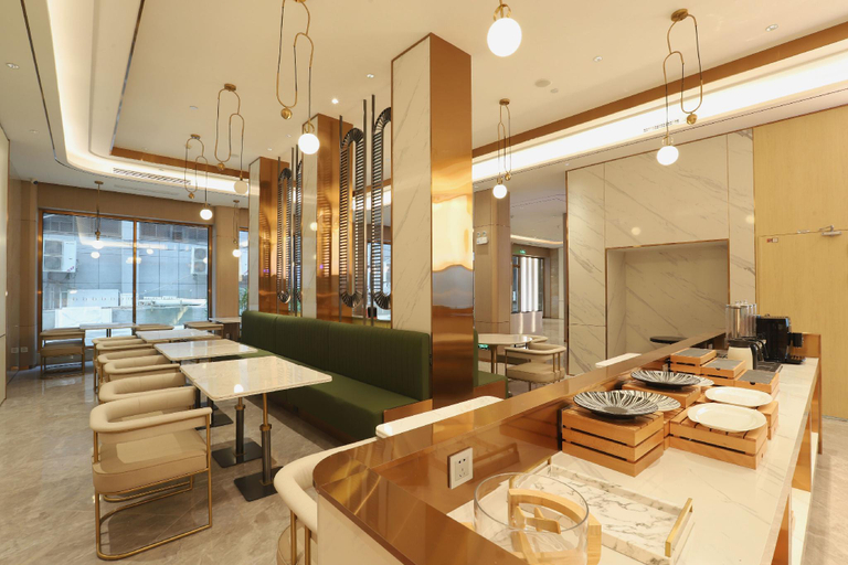 Food & Drinks, Orange Hotel Wuhan Yellow Crane Tower Yangtze River Bridge, Wuhan