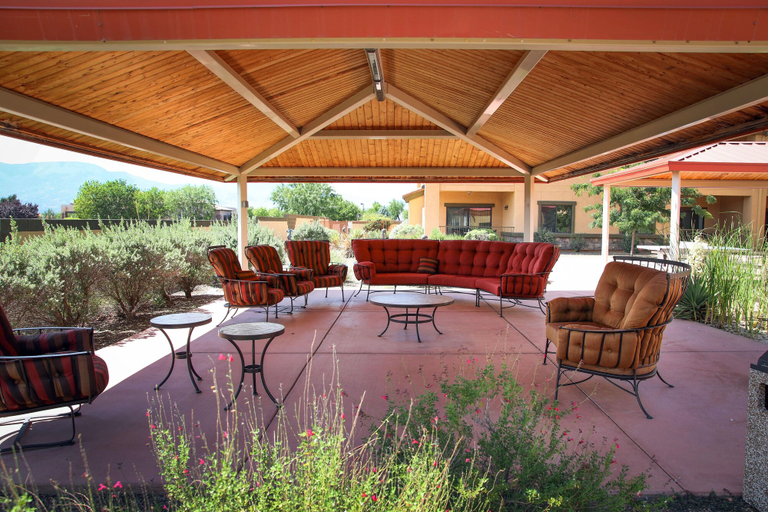BBQ/picnic area 5, Getaways at Highlands at Verde Ridge, Yavapai