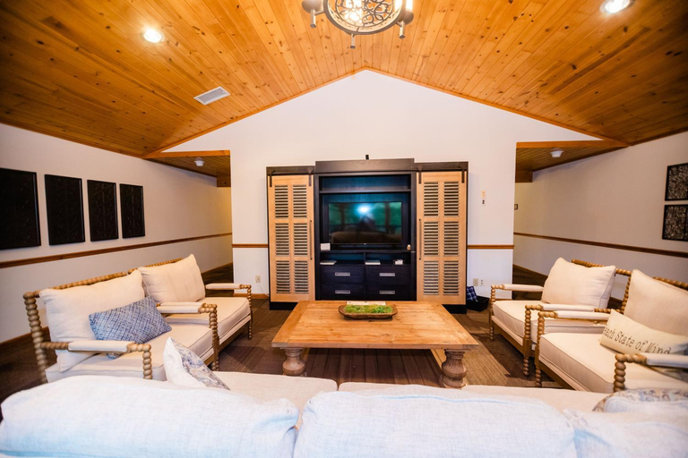 Bedroom 4, Sylvan Valley Lodge & Cellars, White